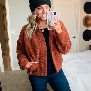 Women’s size medium button up fleece jacket